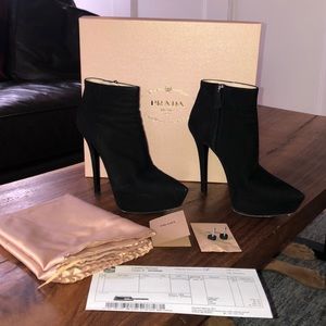 $1,000+ retail Prada Suede heel booties